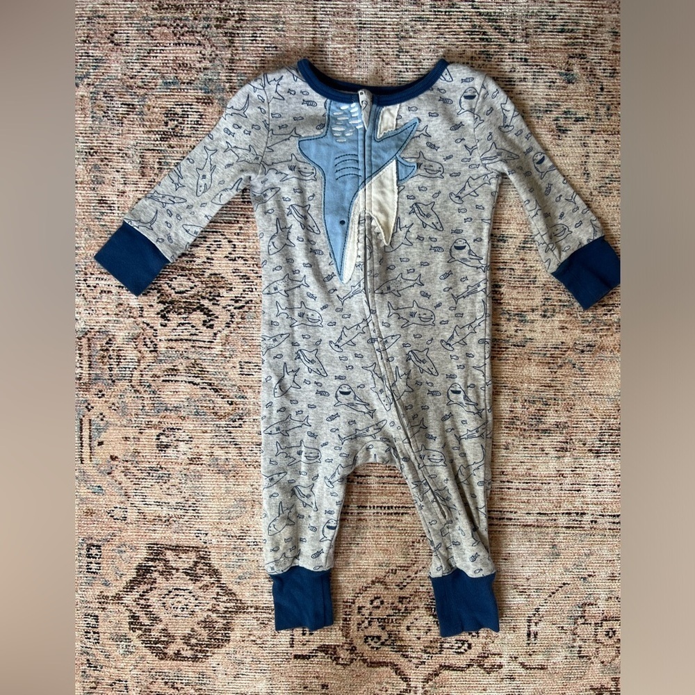 🦈Kids headquarters baby boy shark zippered jammies size 9 months